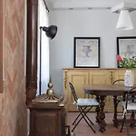 Rose Acireale סנטה טקלה