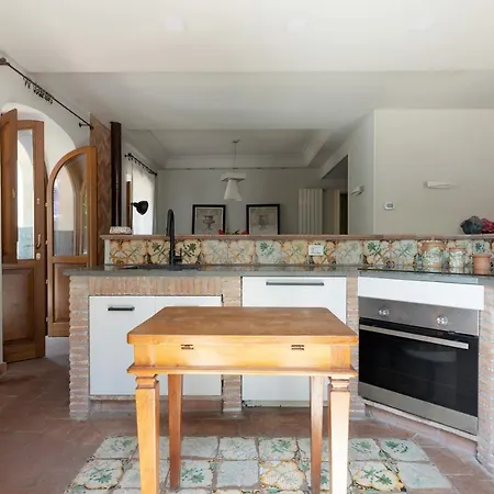 Rose Acireale Holiday home Santa Tecla